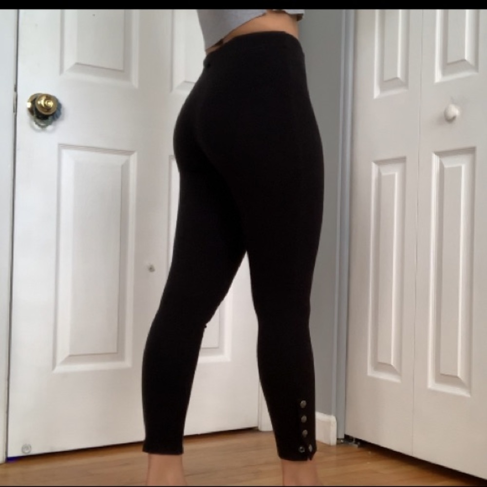 Forever 21 black leggings with buttons on the side